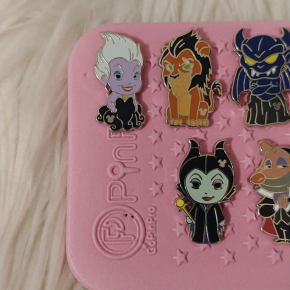 🖤FIRM! NWOT DISNEY PARKS 2024 DISNEY HIDDEN MICKEY VILLAINS MYSTERY PINS FULL S - Picture 4 of 11